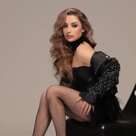 Михаела Маринова вече е висшист