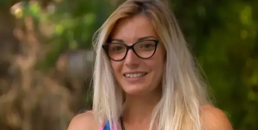 Милена от „Игри на волята“ тича след пес от приют