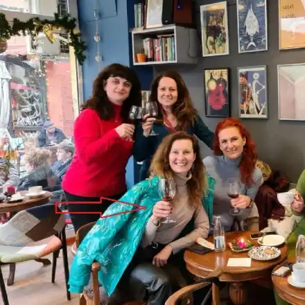 Първата жена на президента Радев се скри в  Париж