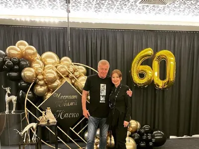 Семеен уют на за Наско Сираков навръх юбилея! Посрещна своите 60 г. в тесен семеен кръг