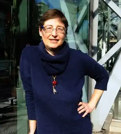 Сестрата на Митко Цонев стана продавачка