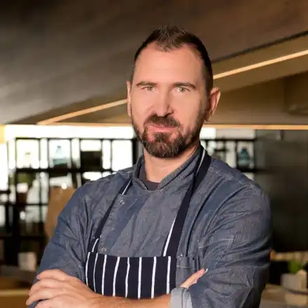 Шеф Андре Токев с катетър в Казичене