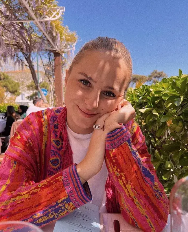 Щерката на Христо Сираков сменя мъжете, както баща й сменяше жените