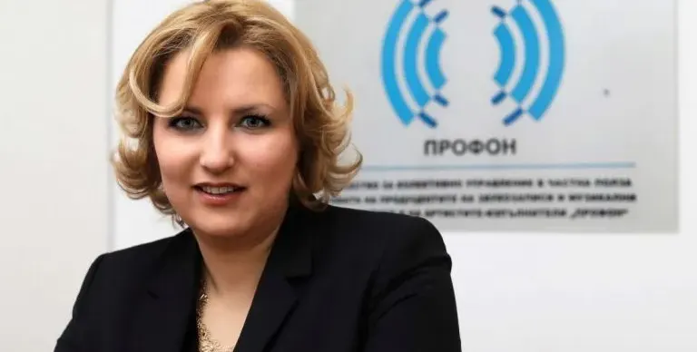 СКАНДАЛ: Над 1 милион лева на певци се озоваха в личните  банкови сметки на  шефката на „Профон”