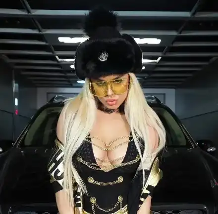 Възпяха и храната в песни: Анн-Джи чука пържоли, Радо Шишарката с любов към шопската салата, Иво Димчев върти баница