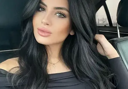 Венцислава Тафкова е новата милионерска снаха (Снимка)