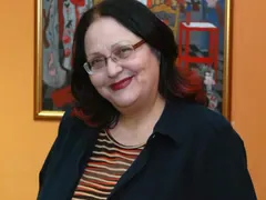 Стефка Берова продала златните си бижута, за да не гладува! Срамува се от пенсията си