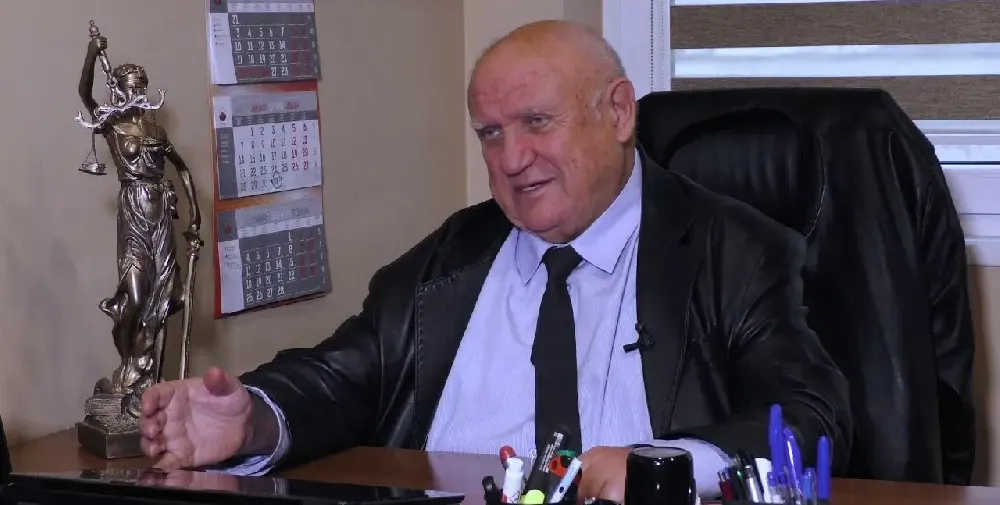 Заради Марин Марковски опипали  бюста на Лили Иванова в съда (И още невероятни истории от кариерата на адвоката легенда)