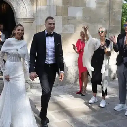 200 бона струва сватбата на Ели Василева! Волейболната капитанка каза „Да“ на сръбска звезда