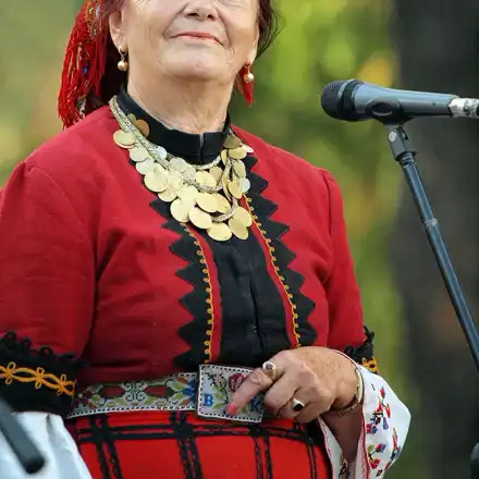 80-годишната Валя Балканска: Чакам извънземните да ме поканят на среща