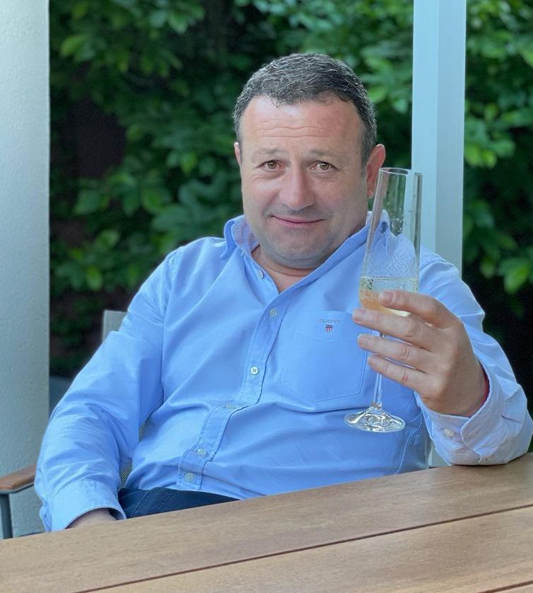 Димитър Рачков имал собствен остров на Малдивите!