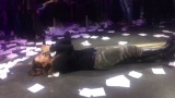 Кали пълнила стриптийз бар, kачвала се при танцьорките и пяла кючеци