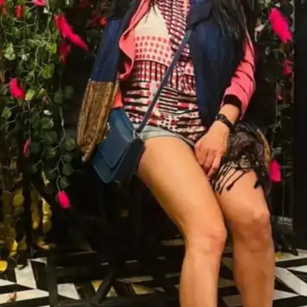 Бившата на Сашо  Кадиев се хвали с ново джакузи