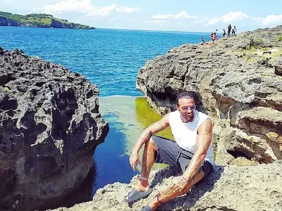 Благо Георгиев показа гърба на новата си: Дали съм сгоден, си е моя работа (ФОТО)