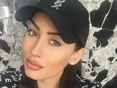 Джена не кръсти дъщеря си на свекървата, вижте какво странно име й измисли