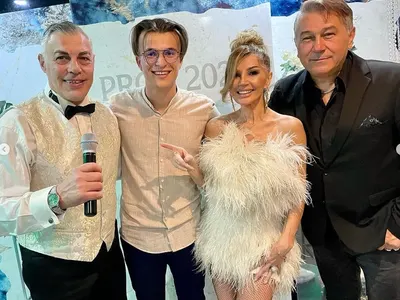 Есил Дюран пя на бала на Караманджуков-младши