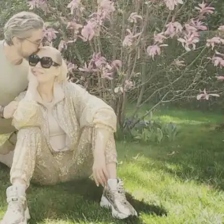 Гала и Стефан разпускат сред природата