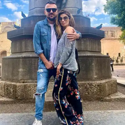 Графа заведе жена си в Доминикана