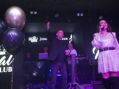 Грандиозно откриване събра участници от „Сървайвър“, „Ергенът“, „Фермата“  (СНИМКИ)