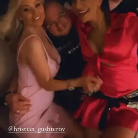 Гущерови вдигнаха луд чалга купон за третото дете (Снимки)