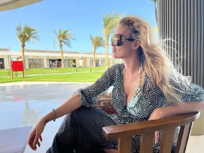 Яна Димитрова се кефи на СПА почивка сама в Египет