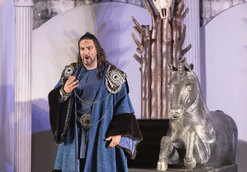 Юлиан Константинов загубил гласа си заради развода