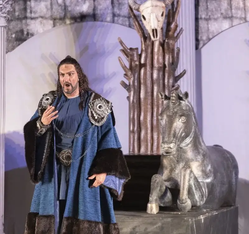 Юлиан Константинов загубил гласа си заради развода