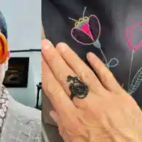 Ларж! Евгени Минчев обикаля битаците в Берлин