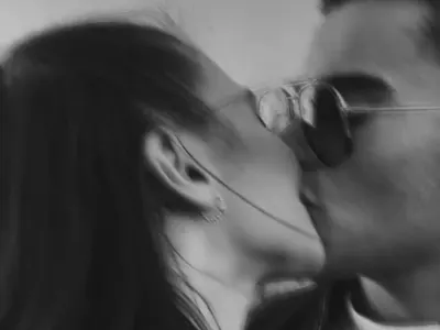 Млади чалгари с опит да ги забележат: С песните си не успяват, пробват с изтъркани номера за личния си живот!