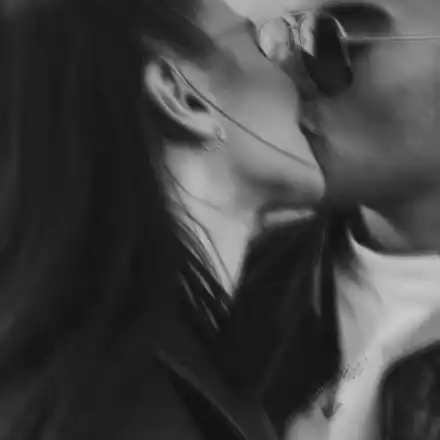 Млади чалгари с опит да ги забележат: С песните си не успяват, пробват с изтъркани номера за личния си живот!