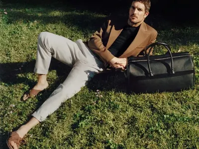 Могат ли мъжките чехли да бъдат елегантни?