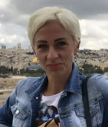 Нана Гладуиш: Вече не се притеснявам за рака! За пръв път водещата отиде в Тел Авив не за лечение, а за кеф