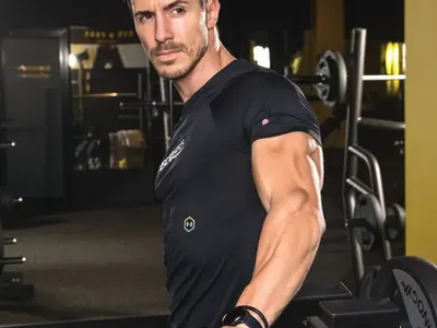 Никоя не печели „Ергенът”, Виктор Стоянов си тръгва сам от Турция