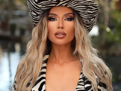 Откакто остави Криско: Тита се замогна! Певицата с нов джип за 200 бона (ФОТО)