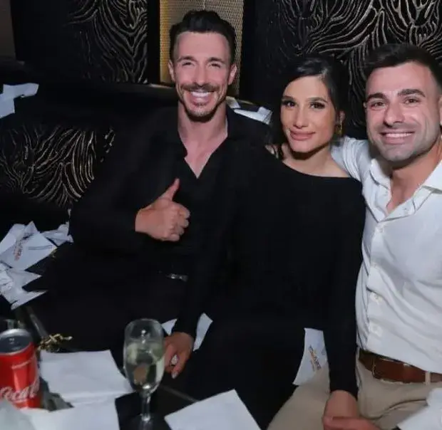 Сашка от „Ергенът” гали чатала на бившия на Джулиана Гани