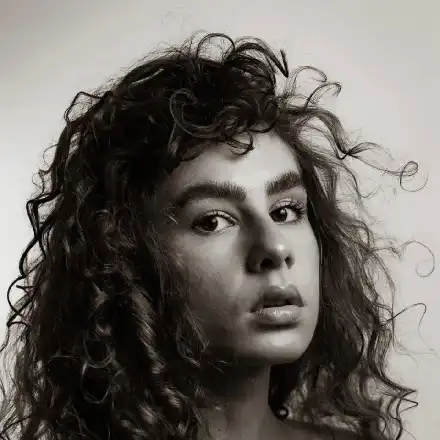 Щерката на президента претърпя злополука (Папарашки снимки)