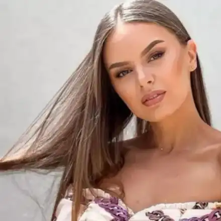 След победата в „Ергенът“: Смърт в семейството връща Виктория в Русия (СНИМКИ)