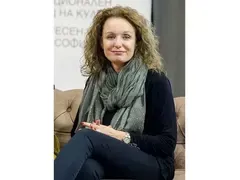 Дъщерята на Невена Коканова е осиновена