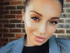 Мика Стоичкова  върти бизнес  с алкохол