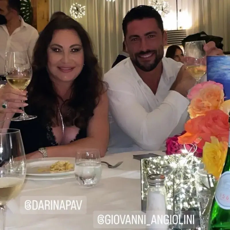 59-годишната Дарина Павлова спи с млад италиански жребец – ортопед  (Снимки от ЧРД на Мадам Мулти)