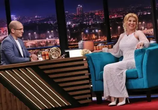 Белият мерцедес издържа Нелина вече 20 години