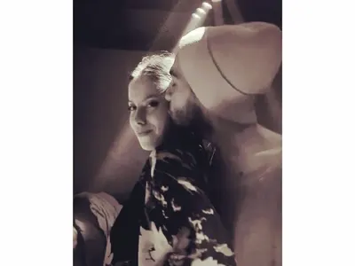 Бившата на Бойко Кръстанов се сгоди за музикант! Актрисата призна за връзката си