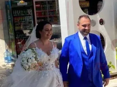 Боби Турбото  цяла година  крие любовта си  с Калина Крумова