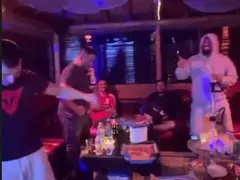 Чалга и наргиле на ергенското парти на Благо! „Дреме ми“, пее бъдещият жених