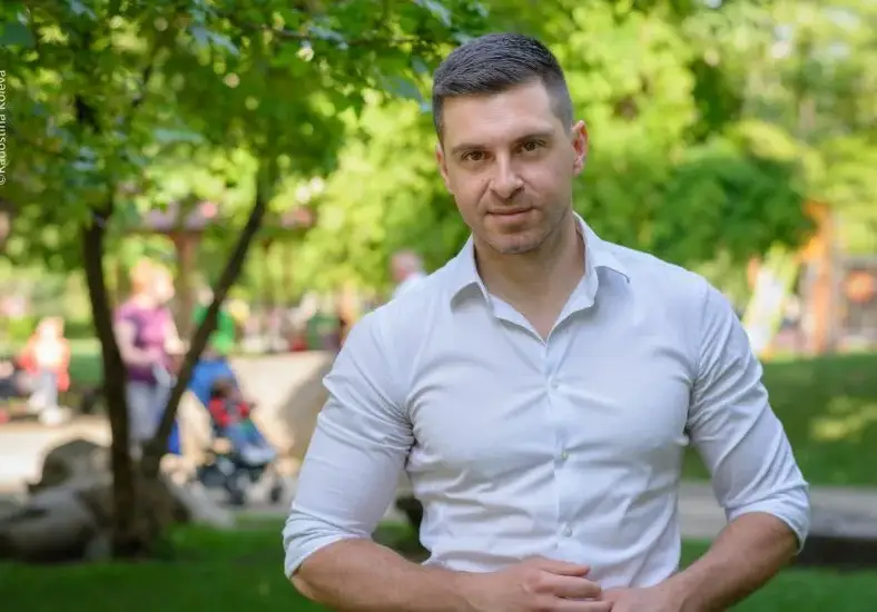 Денислав Борисов се размина в уволнение