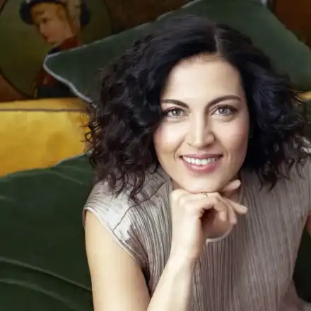 Деси Стоянова слиза от екран?