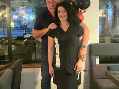 Джизъса се уреди с млада и засукана тъща (Ексклузивни снимки)