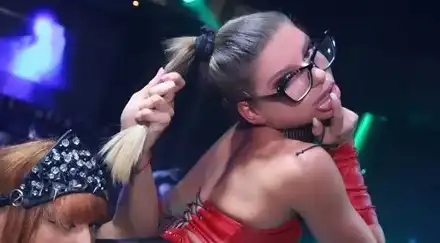 ДЪНО: Брутална вакханалия на студентско парти (Шокиращи кадри за възрастни)