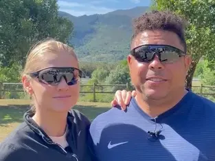 Ген. Деси спала с Роналдо (Снимки)