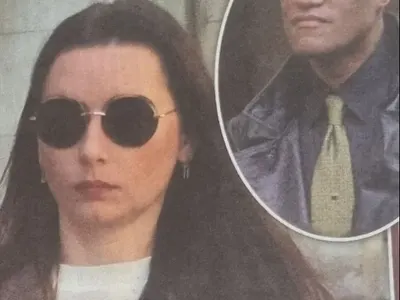 Кобилкина обикаля София като Морфей от „Матрицата“ (Папарашки снимки)